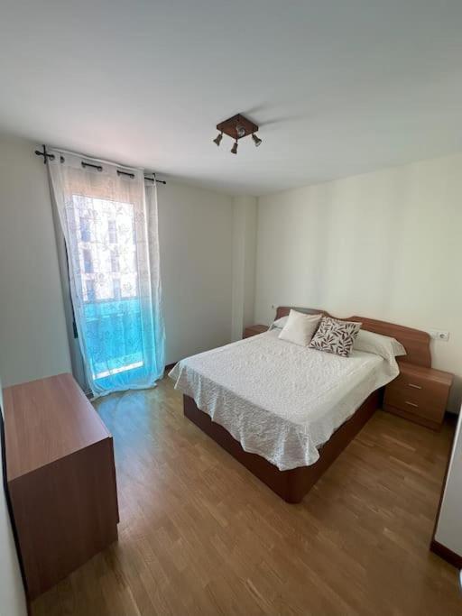 Piso Gijon Con Plaza De Garaje Vut4589As Leilighet Eksteriør bilde